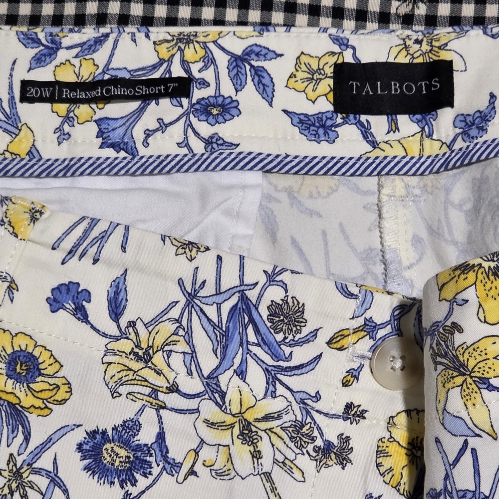 Talbots Whimsy Garden Blue and Yellow Floral Women's Relaxed Chino Shorts 7" - Picture 4 of 14